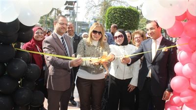 افتتاح المعرض الخيري بآداب عين شمس