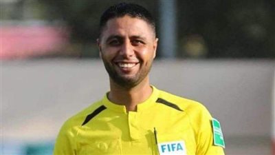 استشهاد الحكم الدولي الفلسطيني محمد خطاب وأبنائه الأربعة بعد قصف منزله 