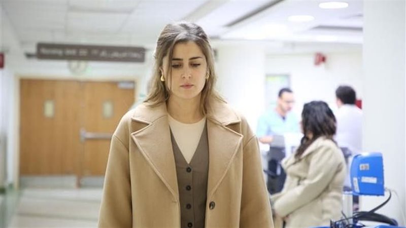 عائشة بن أحمد، فيتو