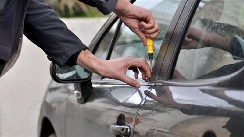 سرقة سيارة، فيتو