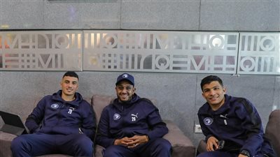 بعثة بيراميدز تغادر مطار القاهرة في طريقها إلى الكونغو (صور)