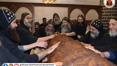 دير العذراء المحرق يحتفل بتطييب رفات القديس القمص ميخائيل البحيري