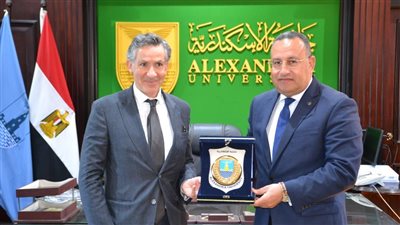 رئيس جامعة الإسكندرية يستقبل وفد الوكالة الفرانكفونية