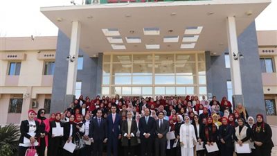 نائب محافظ الوادي الجديد تشهد تخرج الدفعة الثانية لبرنامج المرأة تقود