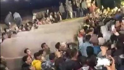 جنازة حاشدة لنصف جثمان طالب عثر عليه بأرض زراعية ببلقاس وجهود مكثفة للعثور على باقي الجثة (صور)