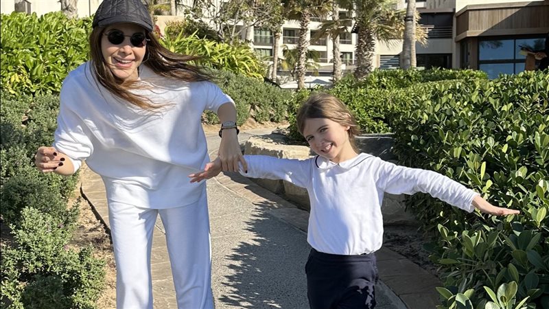 نانسي عجرم وابنتها،