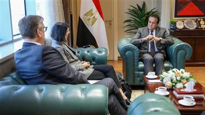وزير الصحة يناقش سبل التعاون بين مصر وهولندا في دعم القطاع الصحي المصري