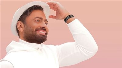 يضم 9 أغانٍ.. تامر حسني يعلن انتهاء طرح ألبومه الجديد «هرمون السعادة» (فيديو)
