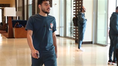بعثة الأهلي تتوجه إلى مطار القاهرة استعدادا لرحلة كينيا (فيديو)