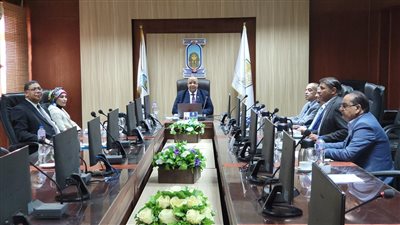 مجلس جامعة الأقصر يناقش أعداد الطلاب المقترح قبولها العام الجديد 