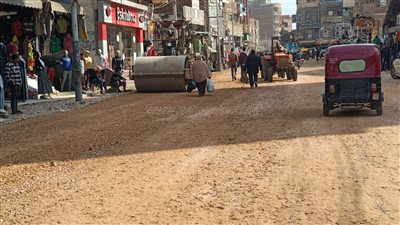 محافظ الغربية يتابع استمرار أعمال الرصف بشارع بورسعيد في السنطة