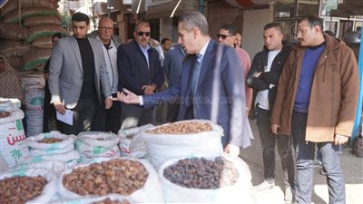 محافظ الغربية يطمئن على توافر السلع بمنافذ ومعارض أهلا رمضان بالسنطة