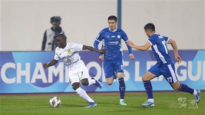 دوري أبطال آسيا، اتحاد جدة يتعادل مع نافباخور 1/1 في الشوط الأول