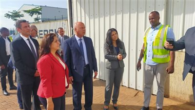 وزير النقل يتفقد ميناء كيجالي الجاف برواندا