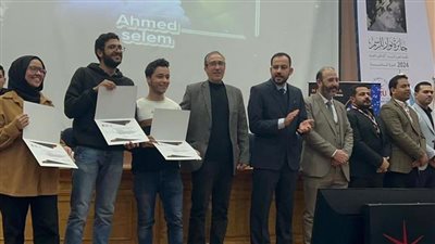 الكلية المصرية الصينية بجامعة القناة تفوز ببرونزية مسابقة Robot Sumo