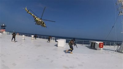 هل تخالف الهجمات الأمريكية على الحوثيين المبادئ الدستورية (إنفوجراف)