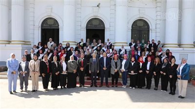 ضمن برنامج المرأة تقود، محافظ المنيا يشارك فى ختام الدورة التدريبية للدفعة الثانية