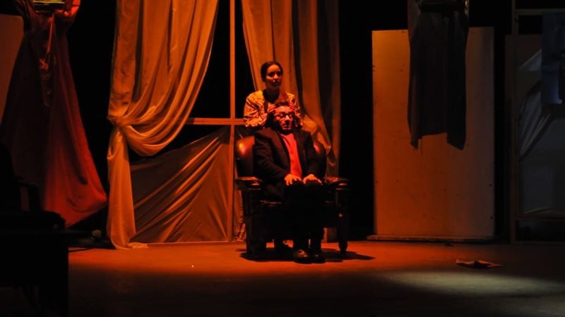 عروض نوادي المسرح،