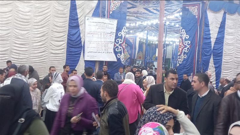 إقبال على انتخابات