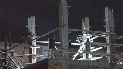 إزالة فورية لحالة تعدٍّ بالبناء في قرية الحجاز بالإسماعيلية (صور) 