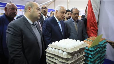 محافظ الجيزة: 700 منفذ ثابت ومتحرك لعرض المواد الغذائية بأسعار مخفضة (صور)