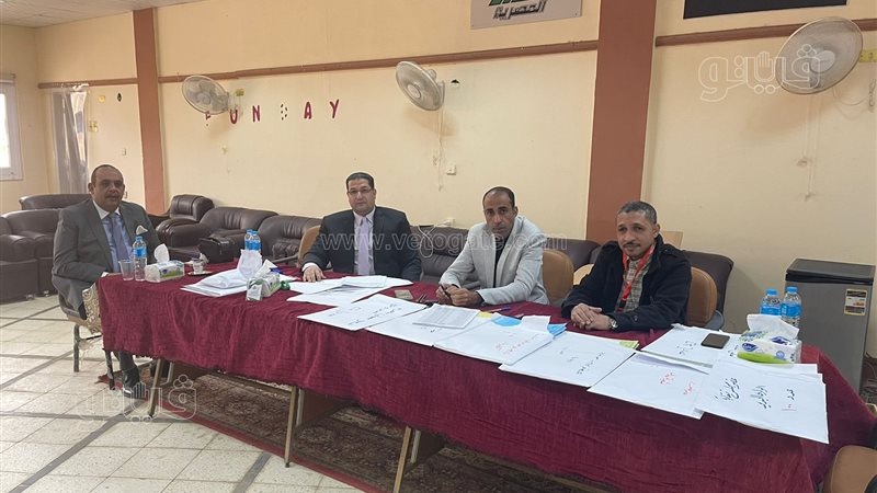 اللجنة القضائية المشرفة،