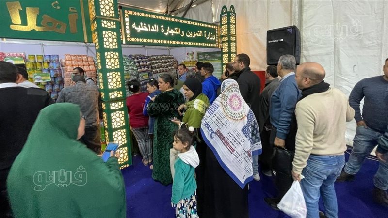 إقبال كثيف من المواطنين