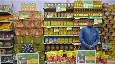 أسعار السكر والزيت بمعرض أهلا رمضان في العمرانية (صور)