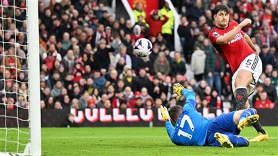 فولهام يوقف سلسلة انتصارات مانشستر يونايتد بالدوري الإنجليزي بالفوز 2-1 (فيديو)