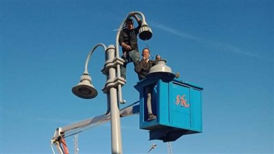 رئيس حي شرق الإسكندرية يوجه باستمرار أعمال صيانة شبكة الإنارة