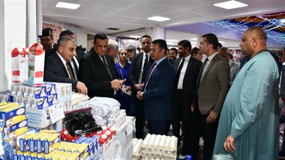 وزير التنمية المحلية: تخفيضات 20% على أسعار السلع بمعارض 