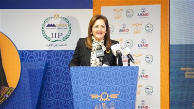 وزيرة التخطيط: 33% تراجعا في معدل الإصابات بحوادث الطرق