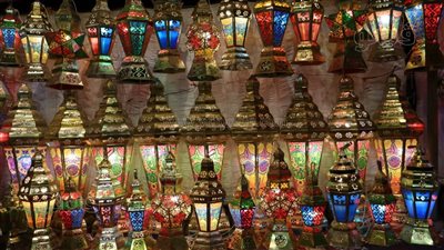 حكم تعليق الزينة والفوانيس في رمضان.. الإفتاء توضح 4 ضوابط