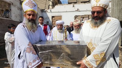 الأنبا صليب يضع حجر أساس كنيسة جديدة في المنصورة