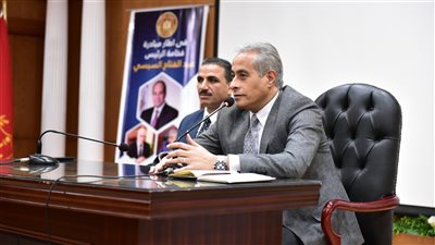 وزير العمل ومحافظ بورسعيد يشهدان إطلاق بث المنصة الإلكترونية للعمالة غير المنتظمة