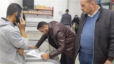 خدمة جديدة بالقاهرة، فرق ميدانية تجوب المحلات لاستخراج تراخيص الأنشطة