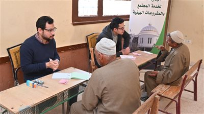 جامعة الفيوم تنظم قافلة طبية إلي قرية منشأة الأمير بإطسا