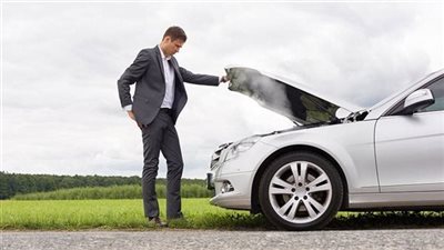 صيانة السيارات.. 9 أعطال وراء توقف العربات بشكل مفاجئ على الطريق