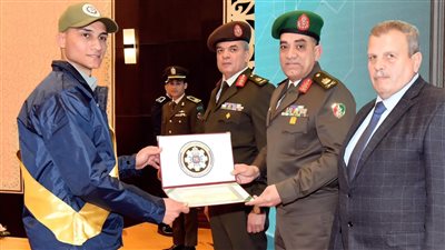 تخرج الدفعة 3 فنيين بالهيئة القومية لسكك حديد مصر بعد إتمام دراستهم بالكلية العسكرية