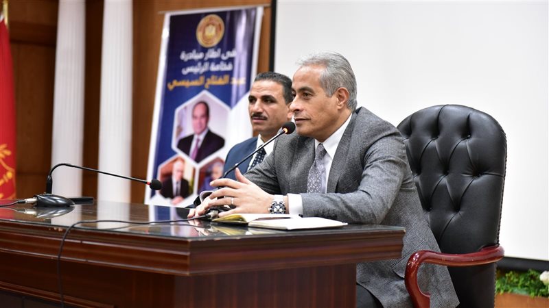 حسن شحاتة وزير العمل،فيتو