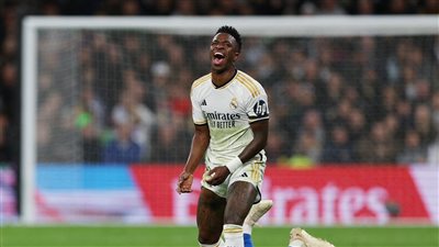 الدوري الإسباني، تعادل سلبي بين ريال مدريد وإشبيلية في الشوط الأول