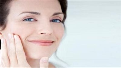 سيروم ليلي لبشرة نضرة ومشرقة في الصباح 