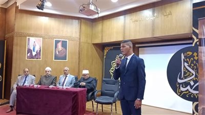 منشد يبدع في حب الحبيب باحتفالية ليلة النصف من شعبان بالقليوبية (فيديو)