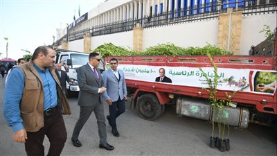 منها الليمون والبرتقال.. محافظ الدقهلية يدشن المرحلة الثانية بمبادرة 100 مليون شجرة 
