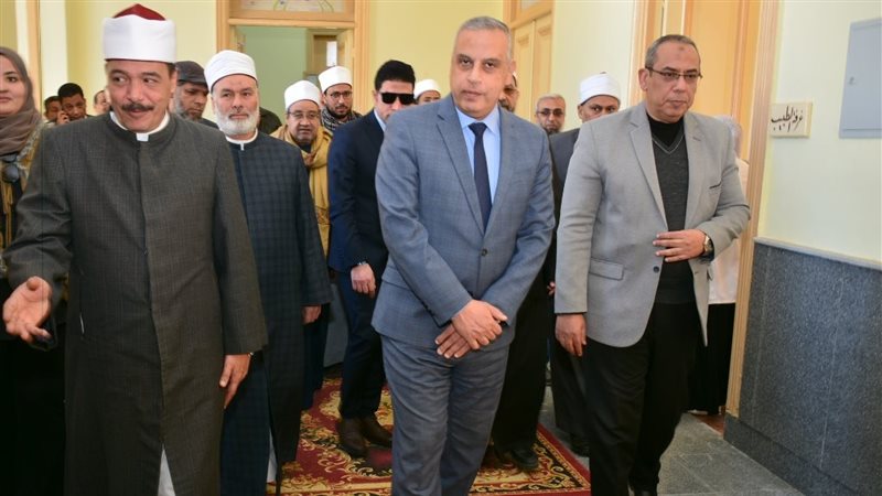 جانب من الافتتاح،