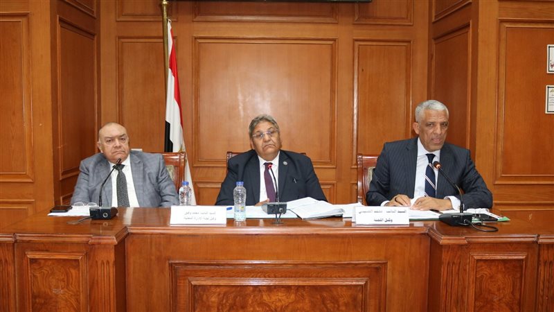 لجنة الإدارة المحلية