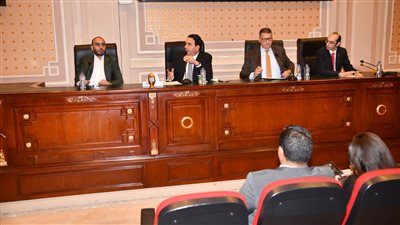 لم تعد رفاهية.. لجنة برلمانية تطالب بنشر ثقافة حقوق الإنسان بين الشباب