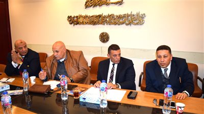 شعبة الحراسة ونقل الأموال تناقش تطبيق الحد الأدني للأجور لتطوير قطاعها