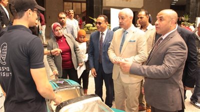 افتتاح معرض المشاريع الطلابية ذات طابع الابتكار بجامعة أسيوط 