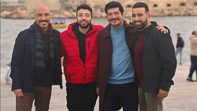 مخرج العتاولة يكشف عن صورة من كواليس مسلسله الرمضاني رفقة السقا وسمرة